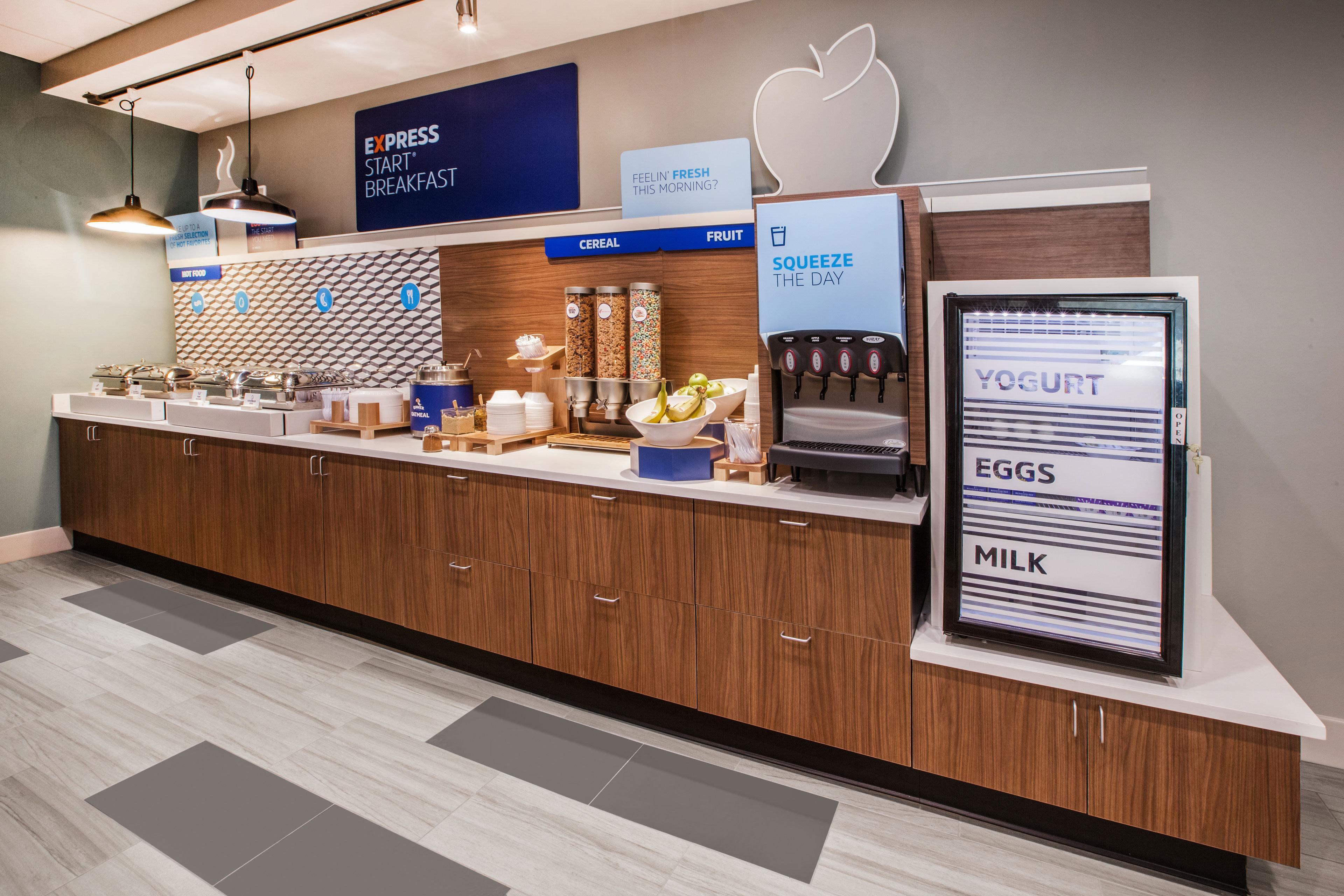 Holiday Inn Express - Plymouth By Ihg Eksteriør bilde