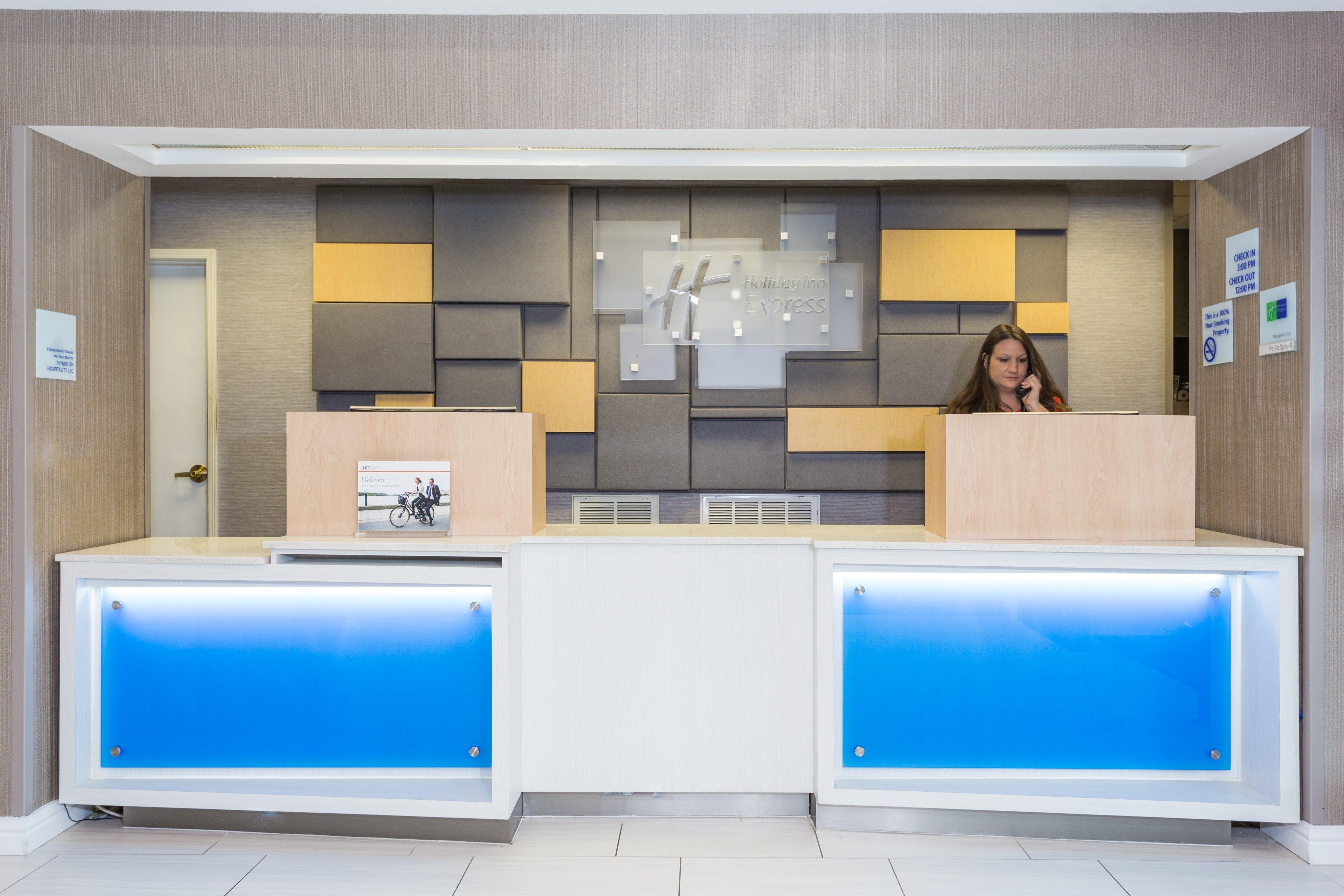 Holiday Inn Express - Plymouth By Ihg Eksteriør bilde
