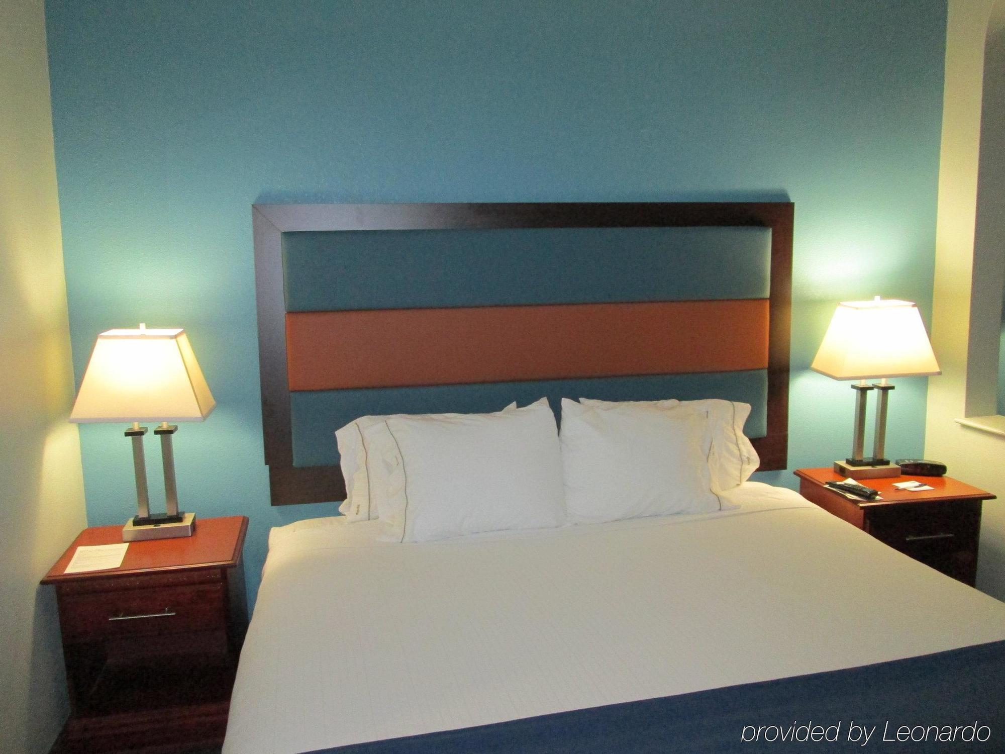 Holiday Inn Express - Plymouth By Ihg Eksteriør bilde