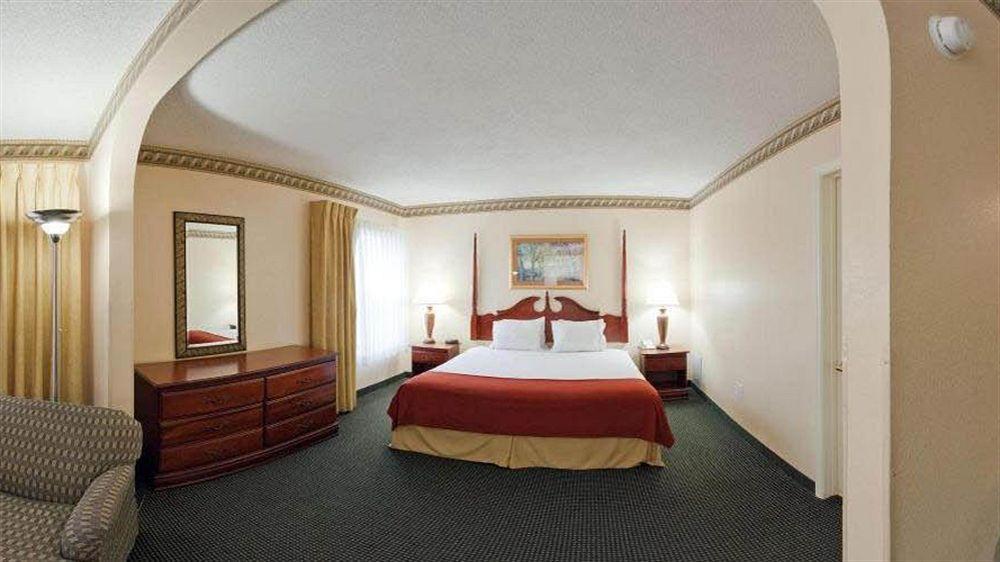 Holiday Inn Express - Plymouth By Ihg Eksteriør bilde