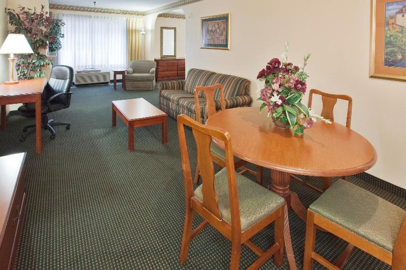 Holiday Inn Express - Plymouth By Ihg Eksteriør bilde